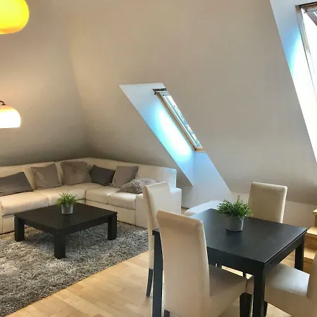 公寓 Party Zone Spacious Apt W Rooftop&geoterm A C *